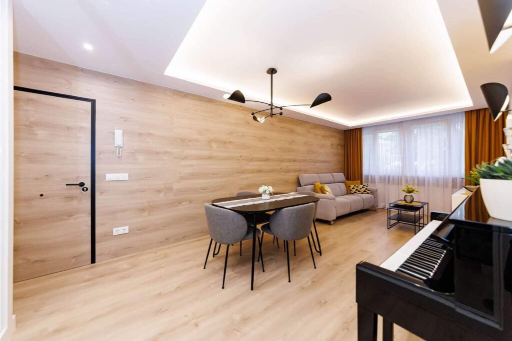Reforma Integral de Salon Mejorada del Campo Madrid 1