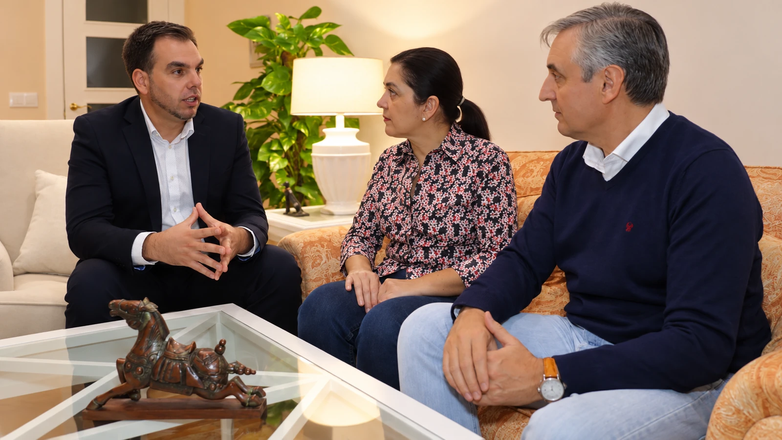Clientes de Global Oltenia compartiendo su opinión sobre una reforma integral en Madrid